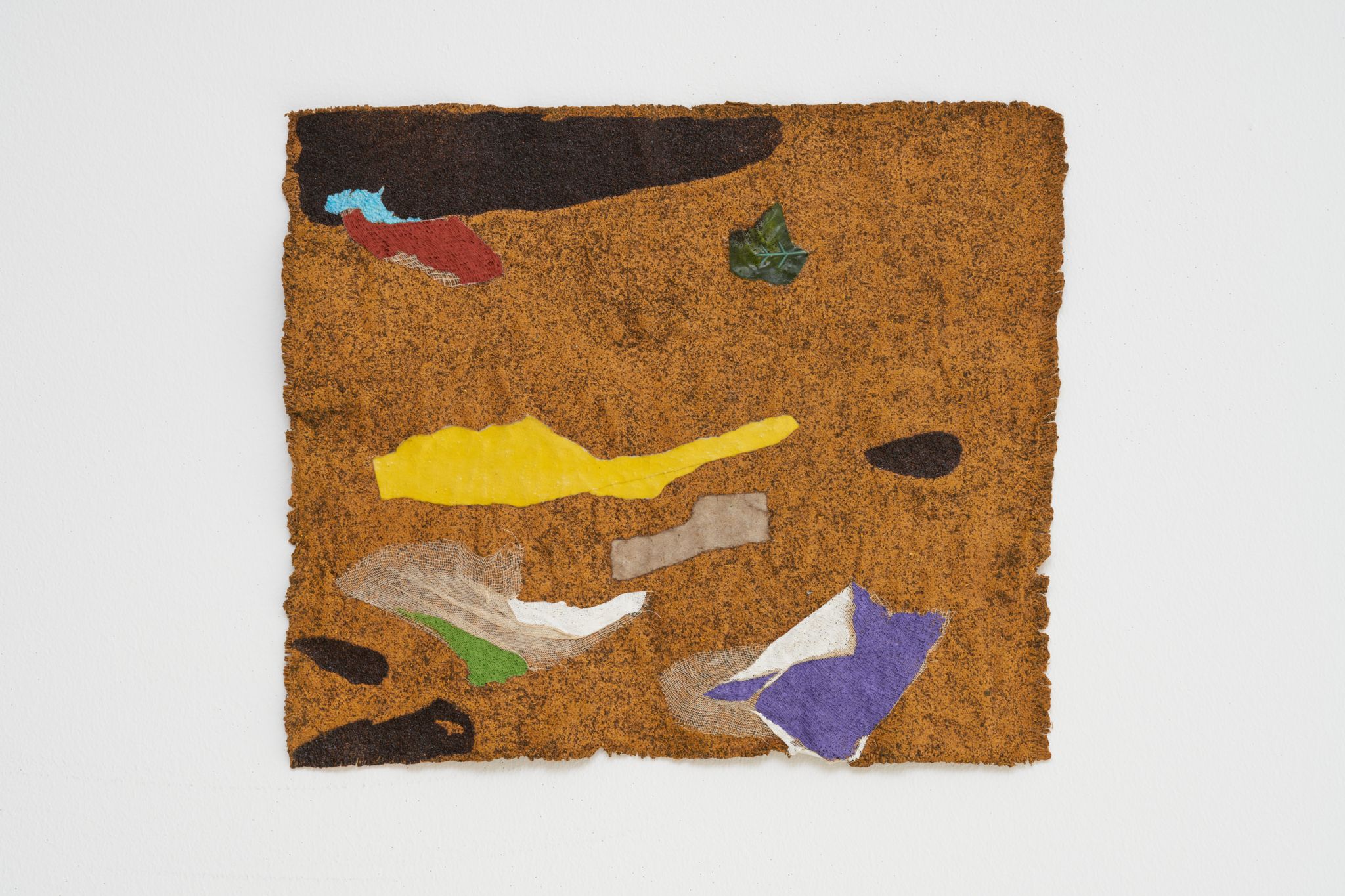 Francis Offman, <em>Untitled</em>, 2022-2024<br>Acrylic, paper, 100 lino, coffee grounds, Bolognese plaster on linen, 30 ⁠× ⁠36 ⁠cm