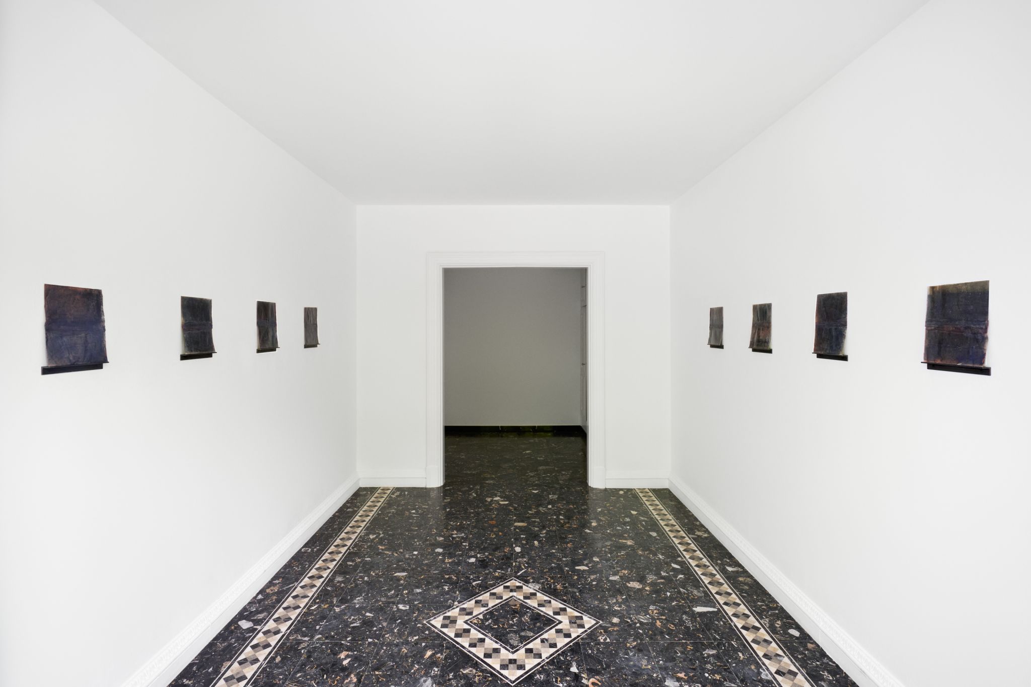 Installation view, Maria VMier, Bilder, Deborah Schamoni, 2025