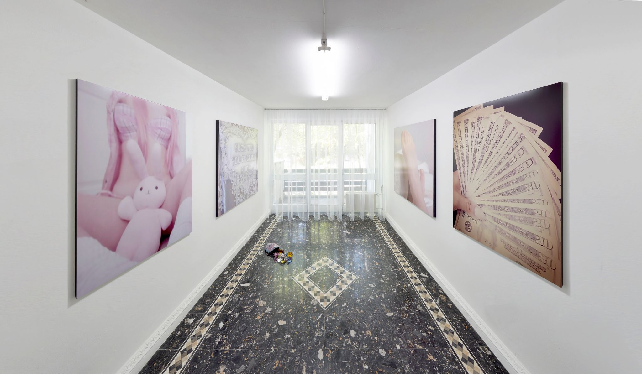 Amalia Ulman, Excellences & Perfections, 2015, Installation view