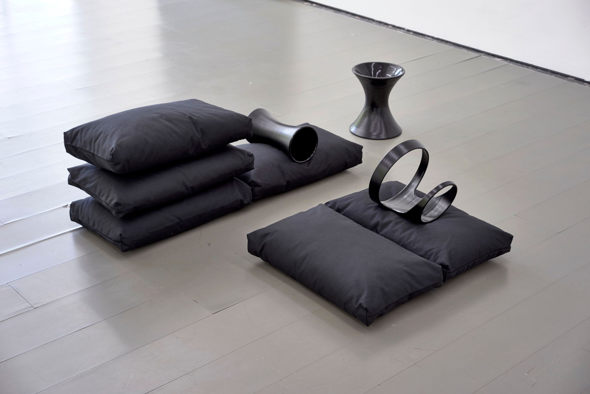Davide Stucchi, Flush With NENA, 2015, Glazed ceramic, cushions, Dimensions variable