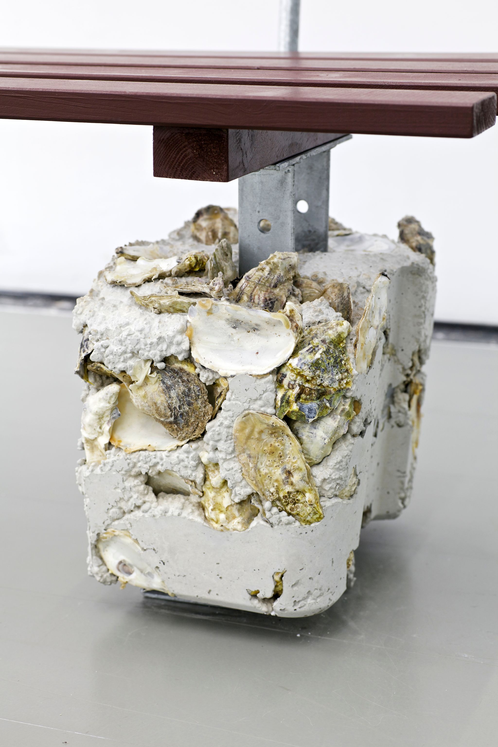 Gerry Bibby, LONDON BROWN II (+4475069767627) (detail), 2014, Concrete, oyster shells, metal, wood, lacquer, brass, 83 ⁠× ⁠124 ⁠× ⁠46 ⁠⁠cm