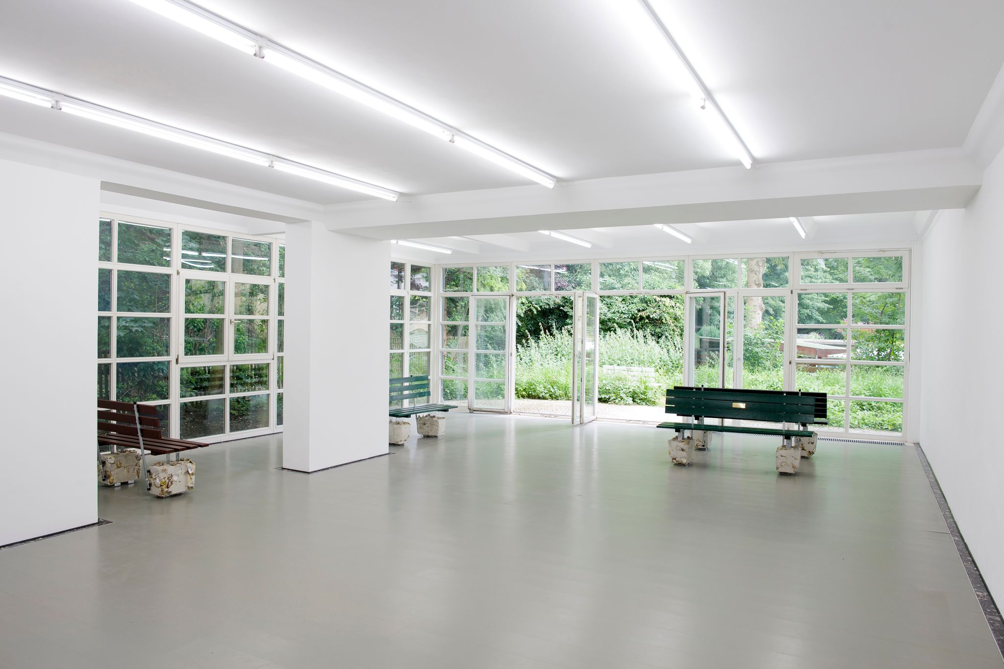 Installation view, Gerry Bibby, Passing Place, Deborah Schamoni, 2014