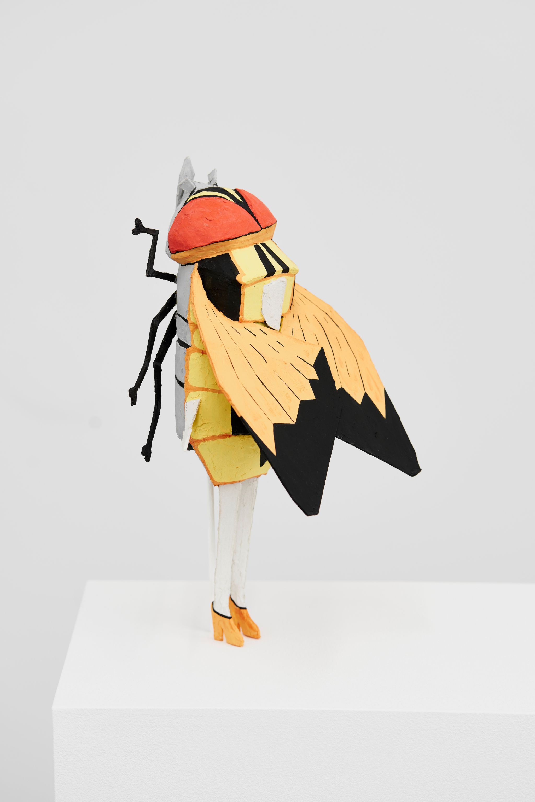 Jonathan Penca, Insect of the year 2014 (Goldschildfliege), 2018, Cardboard, paper-mâché, glue and gouache, 34 ⁠× ⁠17 ⁠× ⁠15 ⁠⁠cm