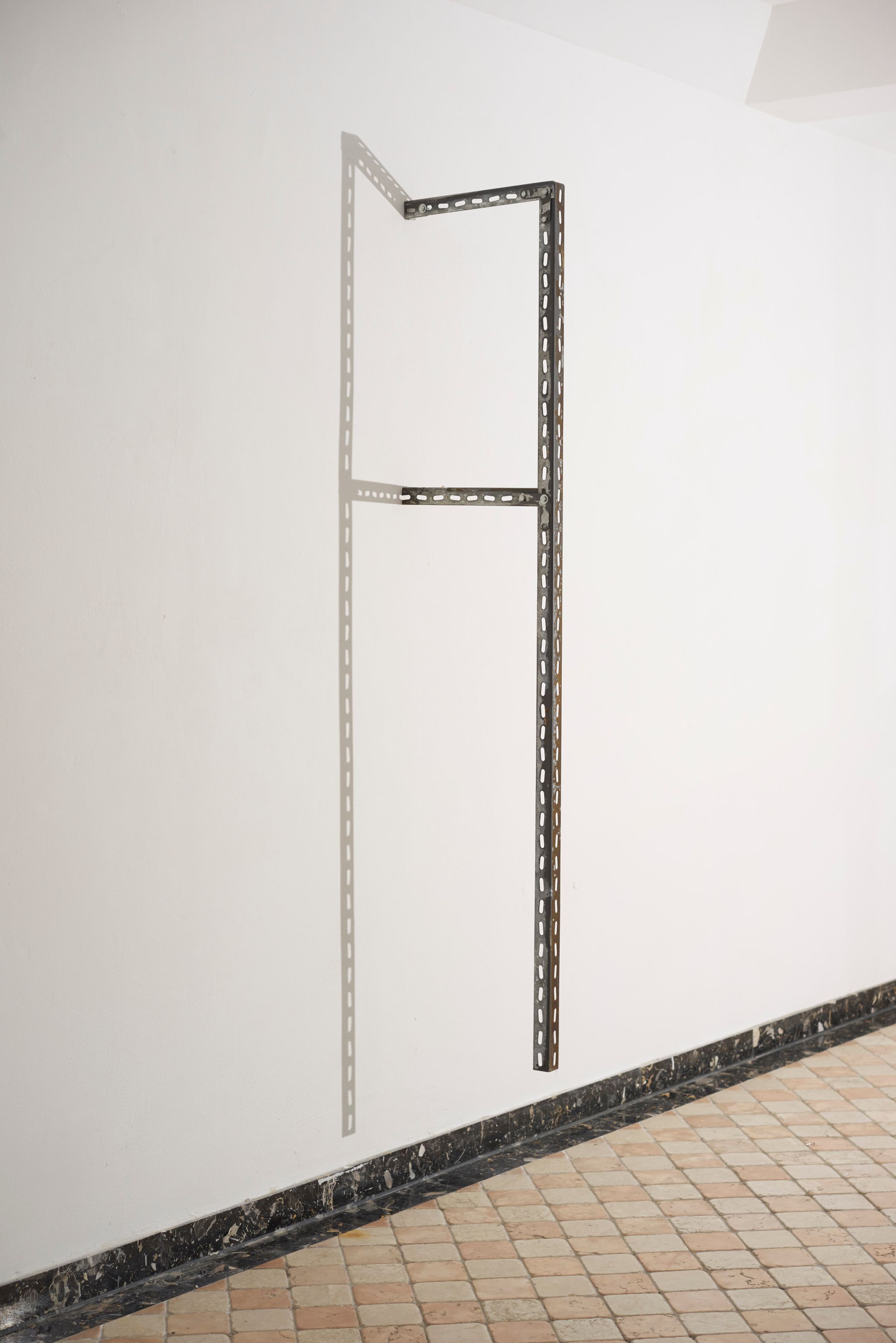 Gerry Bibby, Shadow Inventory (Autobahn), 2017, Metal, floodlight, 165 ⁠× ⁠5 ⁠× ⁠35 ⁠⁠cm